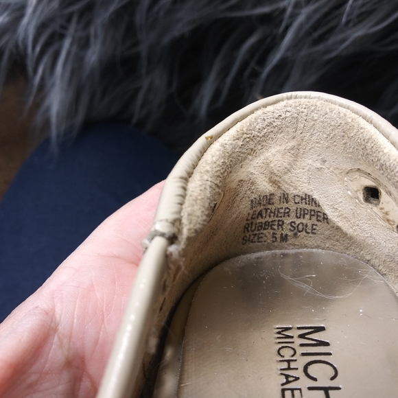 MICHAEL Michael Kors Open Toe Flats - Picture 4 of 7